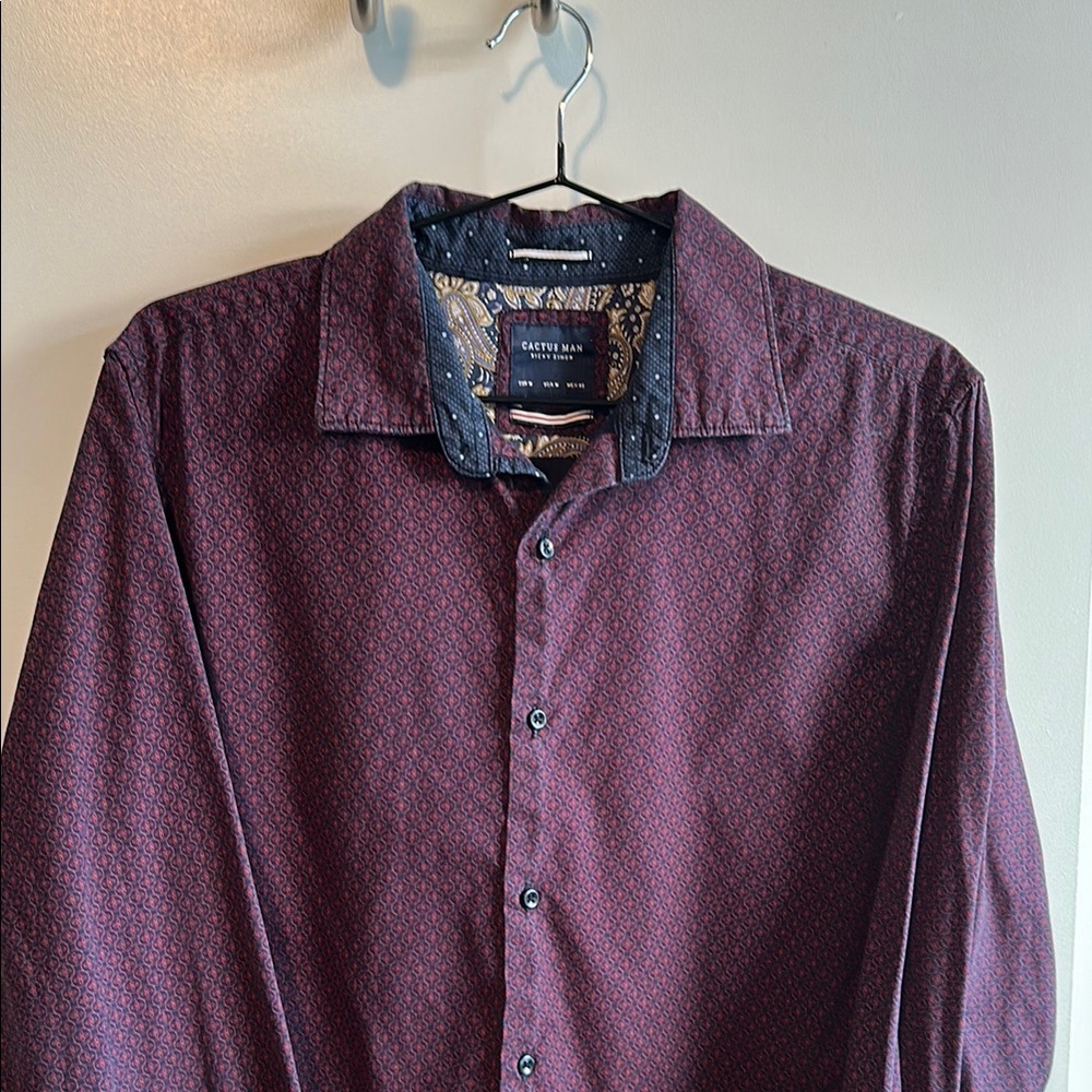 Red Casual Button Down Shirt for Everyday Style